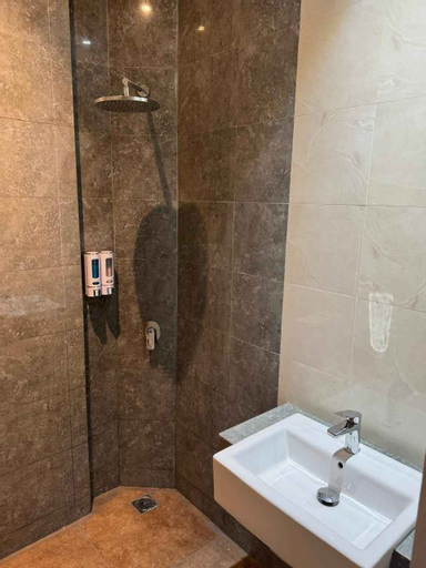 Bathroom 5
