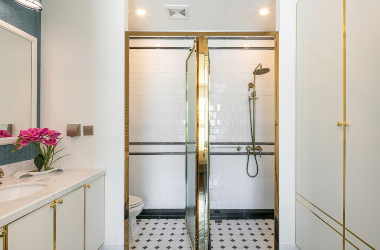 Bathroom 3, Xiyun Holiday Apartment Pattaya, Sattahip