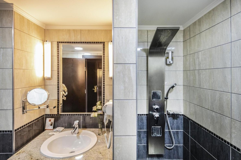 Bathroom 4, Erdospuszta Club Hotel, Debrecen