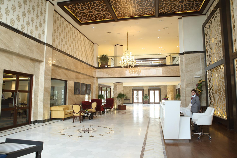 Public Area 4, Defence Raya Golf and Country Club, Lahore