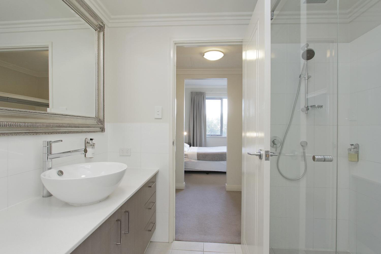 Bathroom 11