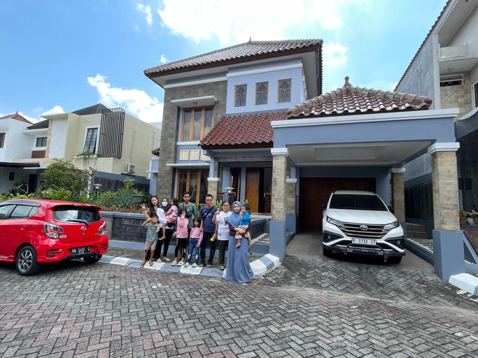 Griya Kania Merapi, Sleman