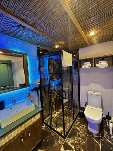 Bathroom 4, Kule Sapanca, Sapanca
