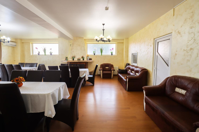 Others 5, Mont Blanc Olanesti, Livadia