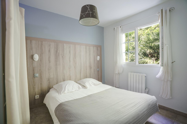 Bedroom 12