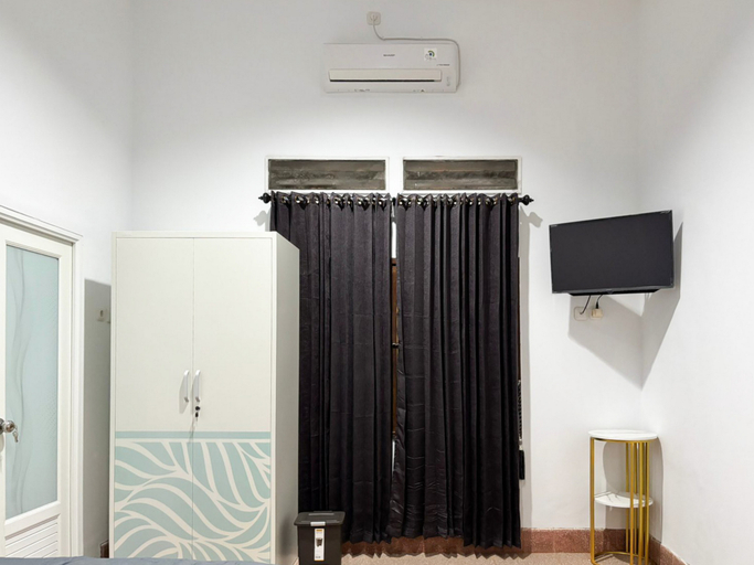 Others 5, Tini's Guest House Malang Mitra RedDoorz, Malang