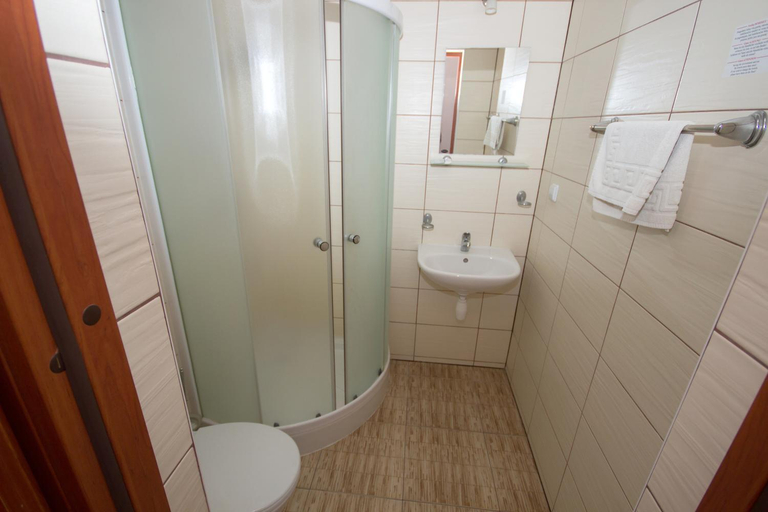Bathroom 2, Deims Hotel, Šilutės