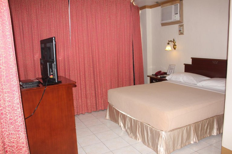 Bedroom 16