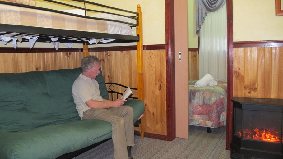 Others 4, Cedar Lodge Cabins, Blue Mountains