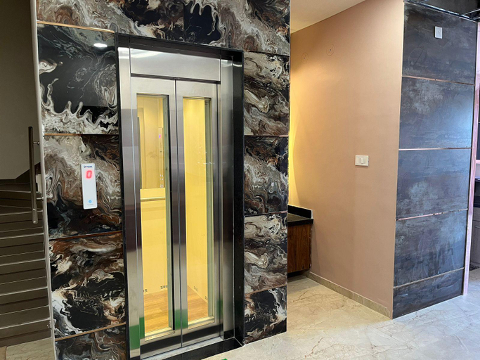 Lobby 3, Kasa Comfort Inn, Indore