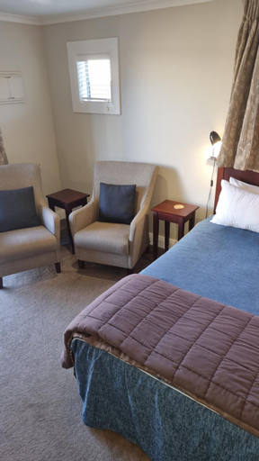 Bedroom 12
