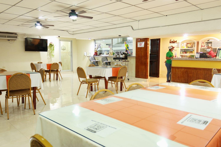 Others 5, Hotel Interamericano, Aguadulce
