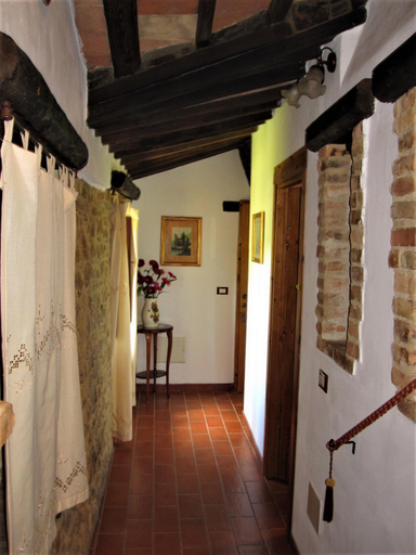 Others 4, La Pietra Rara B&B, Perugia