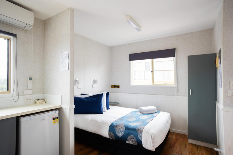 Bedroom 12