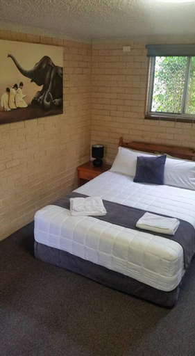 Bedroom 9