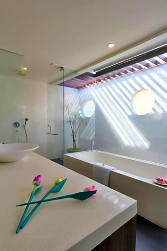 Bathroom 11