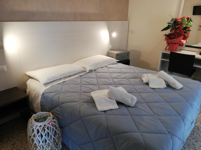 Bedroom 2, Hotel Tosi, Rimini