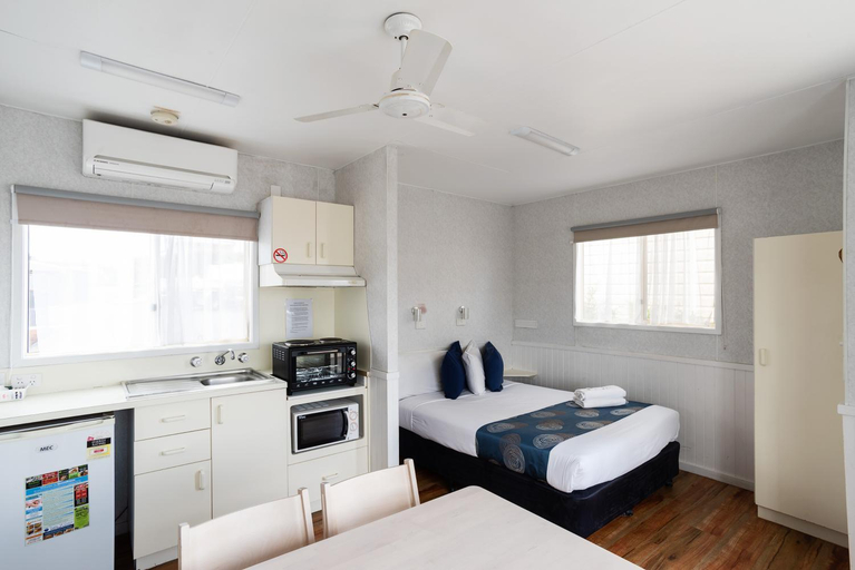 Bedroom 14
