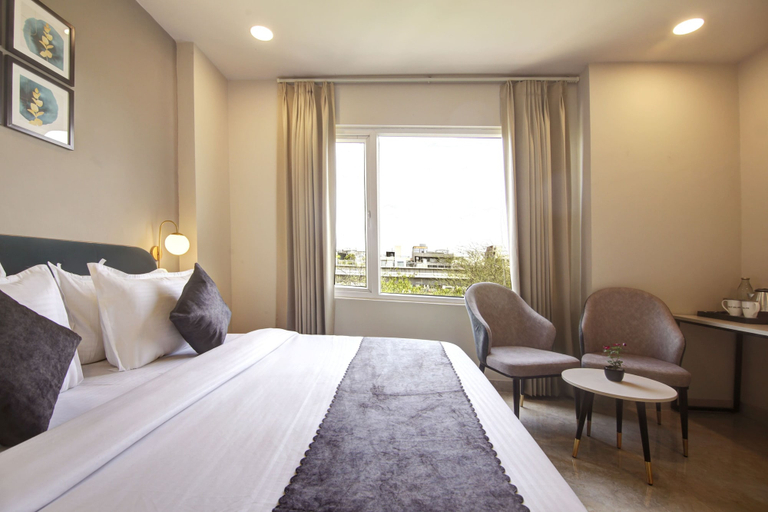 Bedroom 4, Saltstayz Select - Golf Course Road & Sector 27, Gurgaon