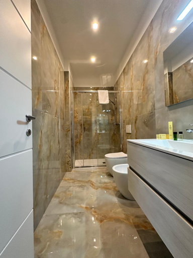 Bathroom 3, Sunset Palace Guesthouse, Reggio Di Calabria