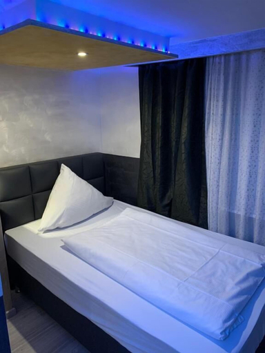 Bedroom 5, Hotel Ristorante Sicilia, Gifhorn