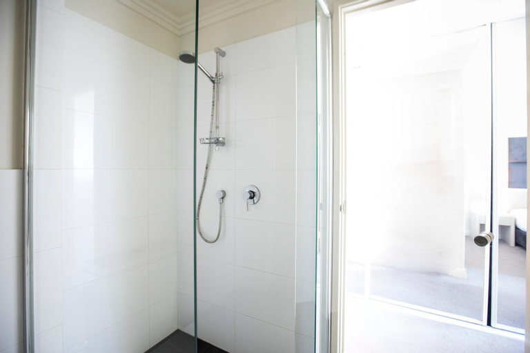 Bathroom 9