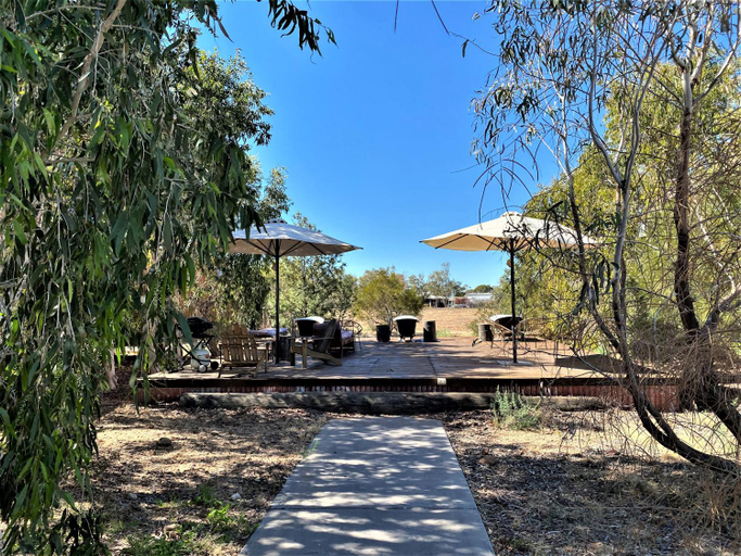 Others 5, Saltbush Retreat, Longreach