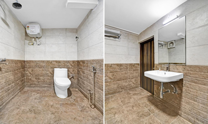 Bathroom 4, Treebo The Pearl Bliss, Patna