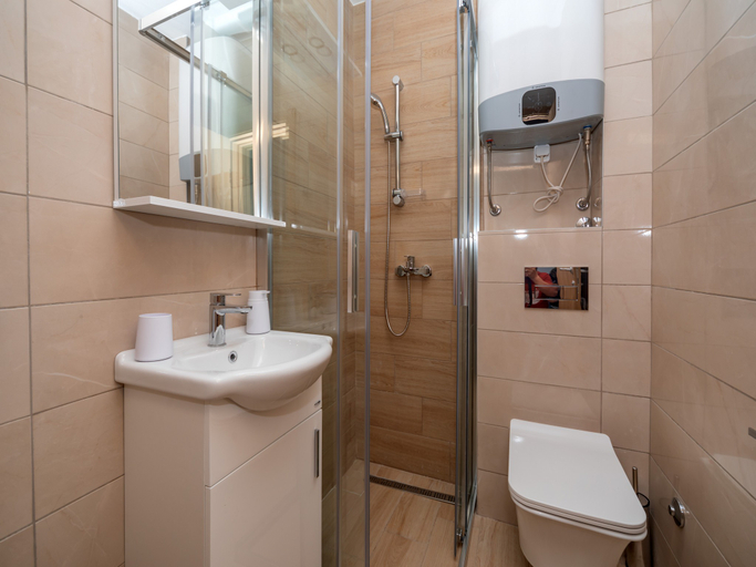 Bathroom 3, Apartments Bonazza