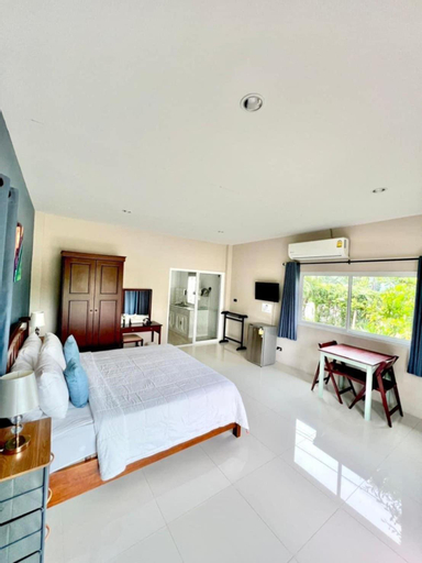 Lay Back Villa C1with kitchen & High Speed Internet, Mueang Krabi