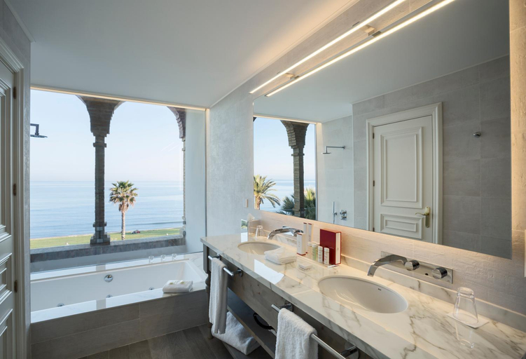 Bathroom 3, Hotel Casa Vilella 4* Sup, Barcelona