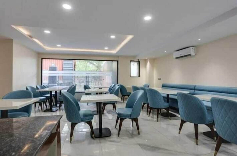 Food & Drinks 5, Nikko Palm Near Huda City Centre, Gurgaon