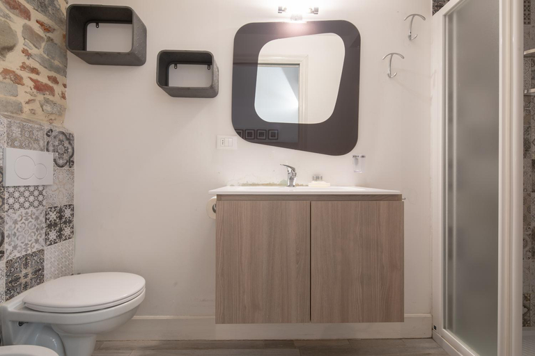 Bathroom 11