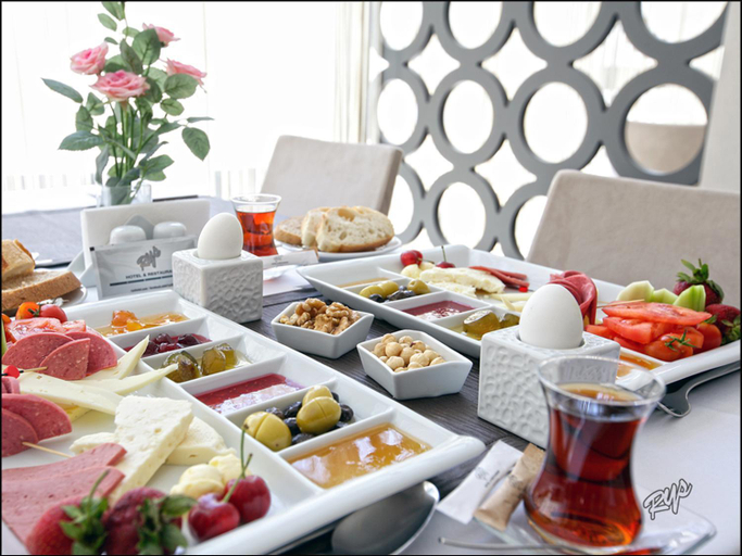 Food & Drinks 5, RYS Hotel, Merkez