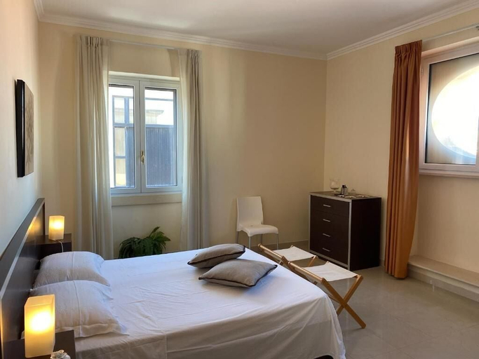 Bedroom 2, Palazzo Mongiò, Lecce