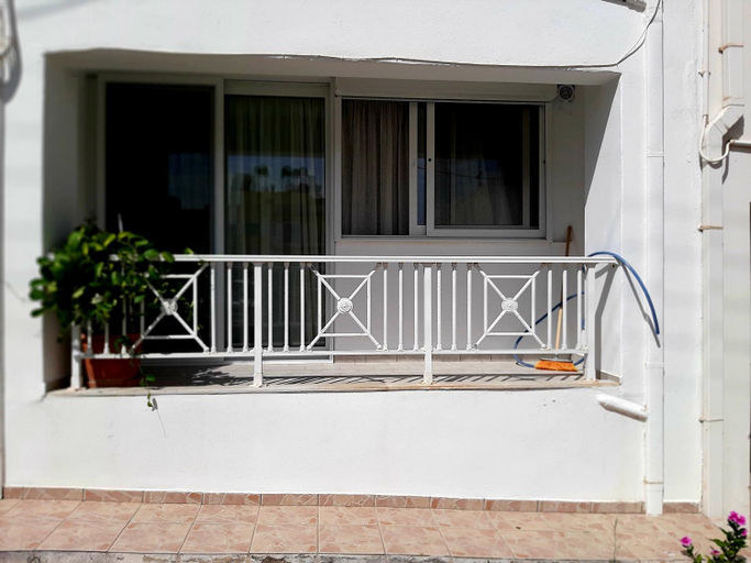 Others 3, Sitia Holidays 2, Crete