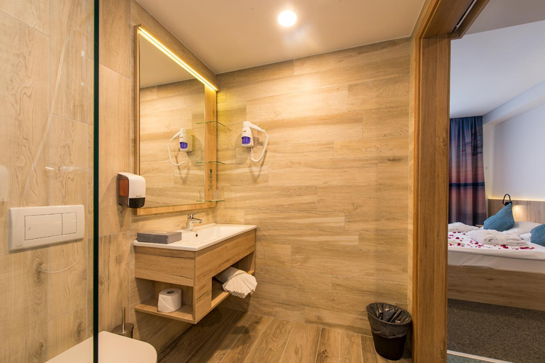 Bathroom, AKADEMIA HOTEL **** BALATONFURED, Balatonfüred