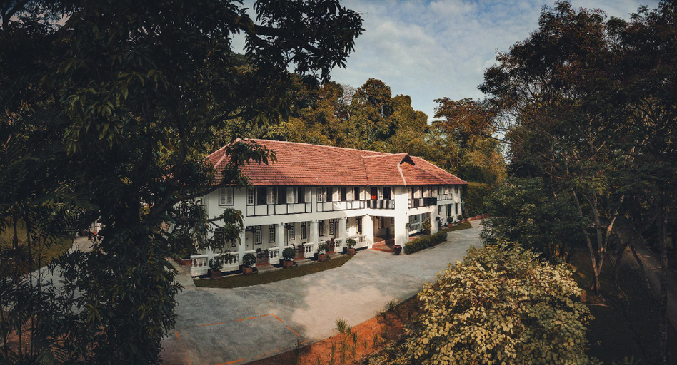 Others 5, Labrador Villa, Singapore