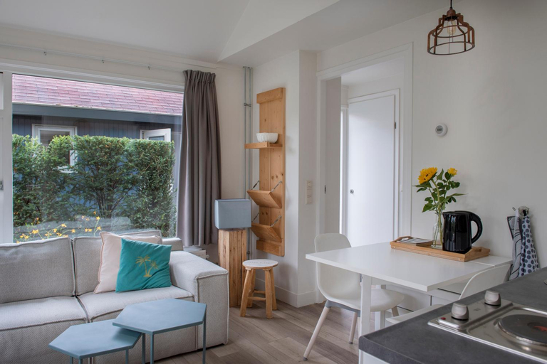 Others 5, Soeren Lounge, Rheden