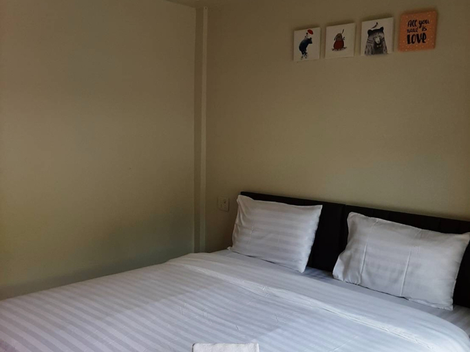 Bedroom 12