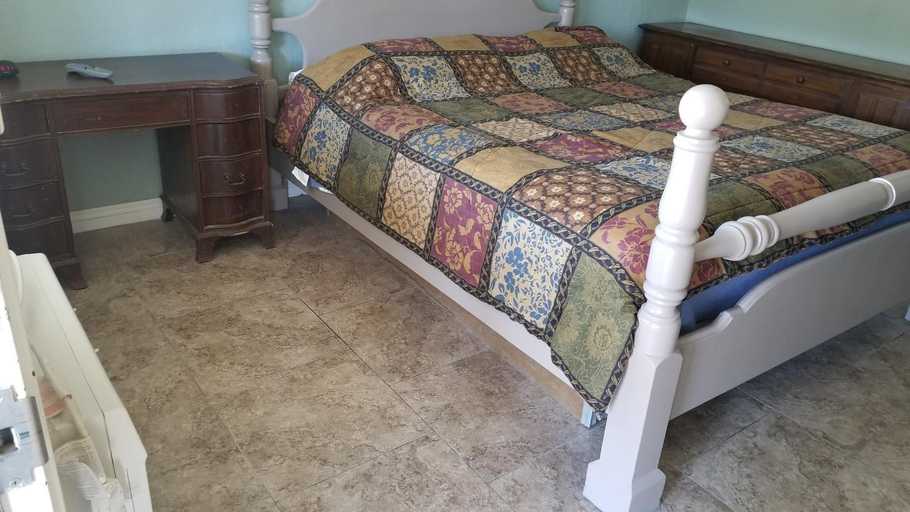 Bedroom 3, Black Hawk Lodge, Madera