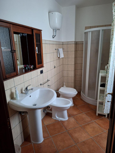 Bathroom 3, Casale San Felice B&B, Benevento