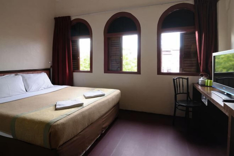 Bedroom 27