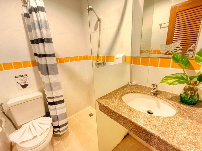Bathroom 2