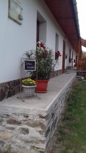 Others 5, Kemences Vendeghaz, Sátoraljaújhely