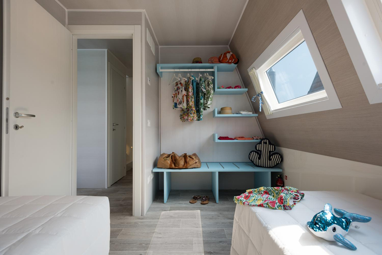 Bedroom 15