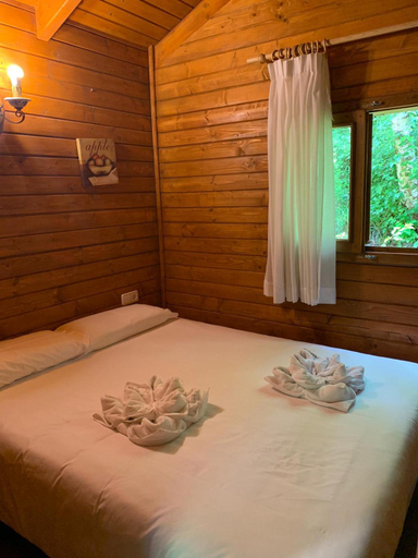 Bedroom 3, Camping Aneto, Huesca
