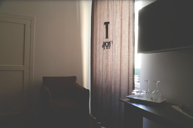 Others 2, T rooms, Lecce