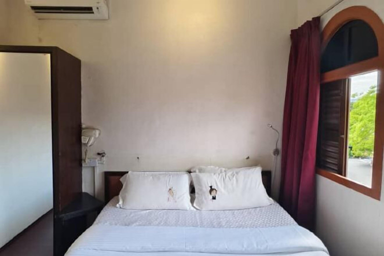 Bedroom 28