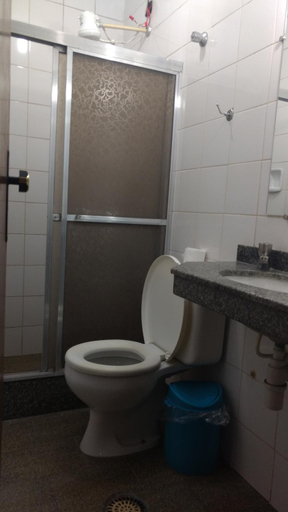 Bathroom 3, Hotel Lund, Lagoa Santa